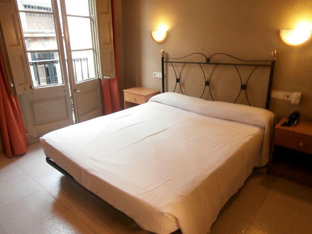 Hotel Jaume I Barcelona Ngoại thất bức ảnh